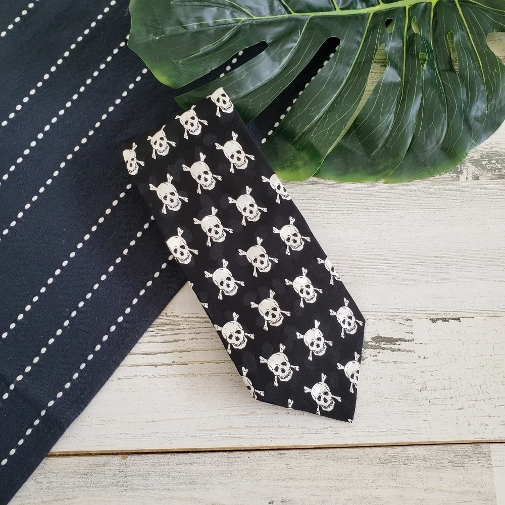 Addiction| Silk Black Skull Tie